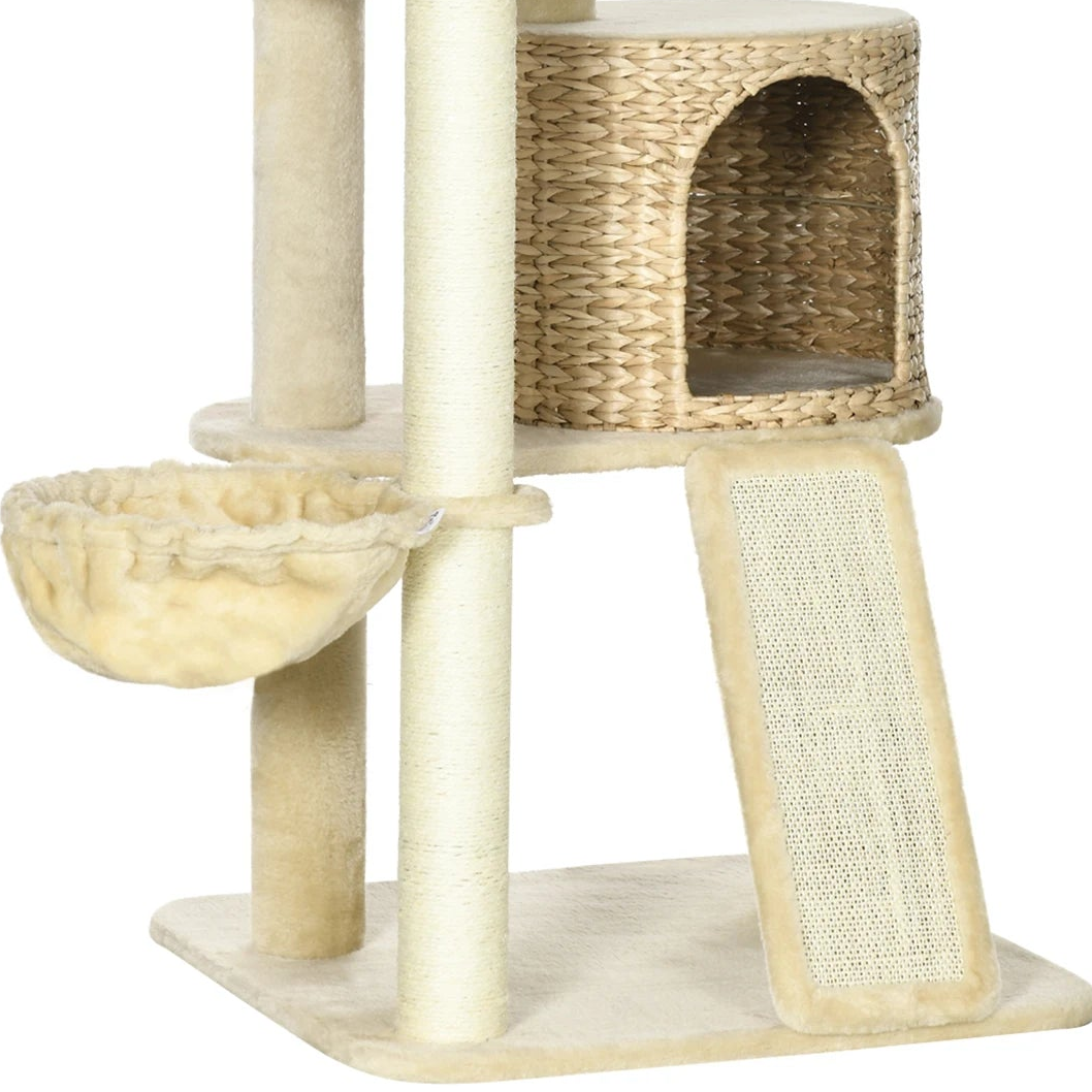 Arbre à chat style scandinave