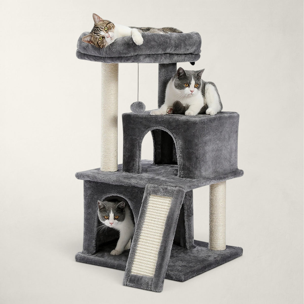 Arbre à chat Bofélin gris en fausse fourrure avec deux niches, plateformes, poteaux en sisal et jouet suspendu