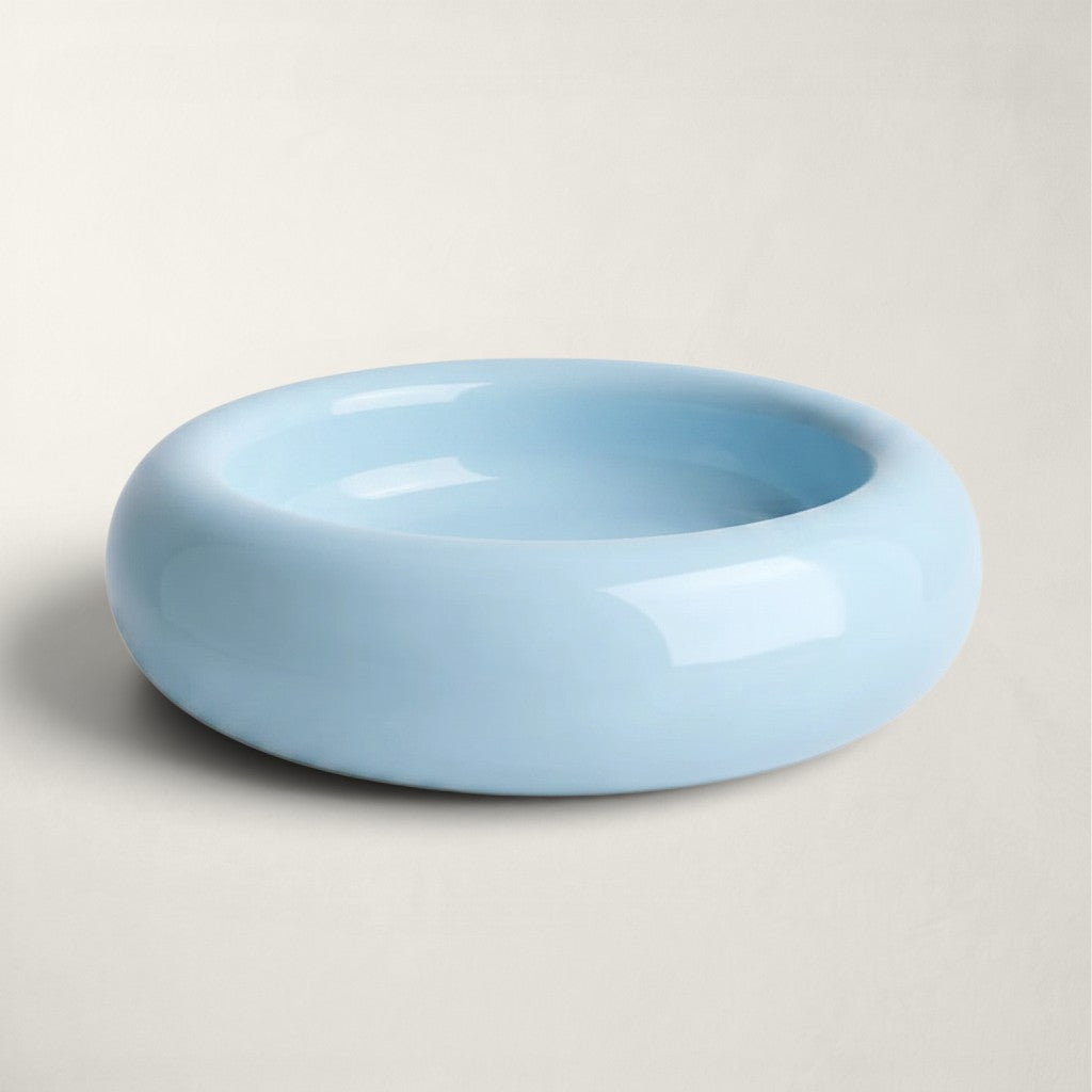 Gamelle pour chat Bofélin en céramique émaillée bleu clair, forme donut ergonomique anti-fatigue des moustaches