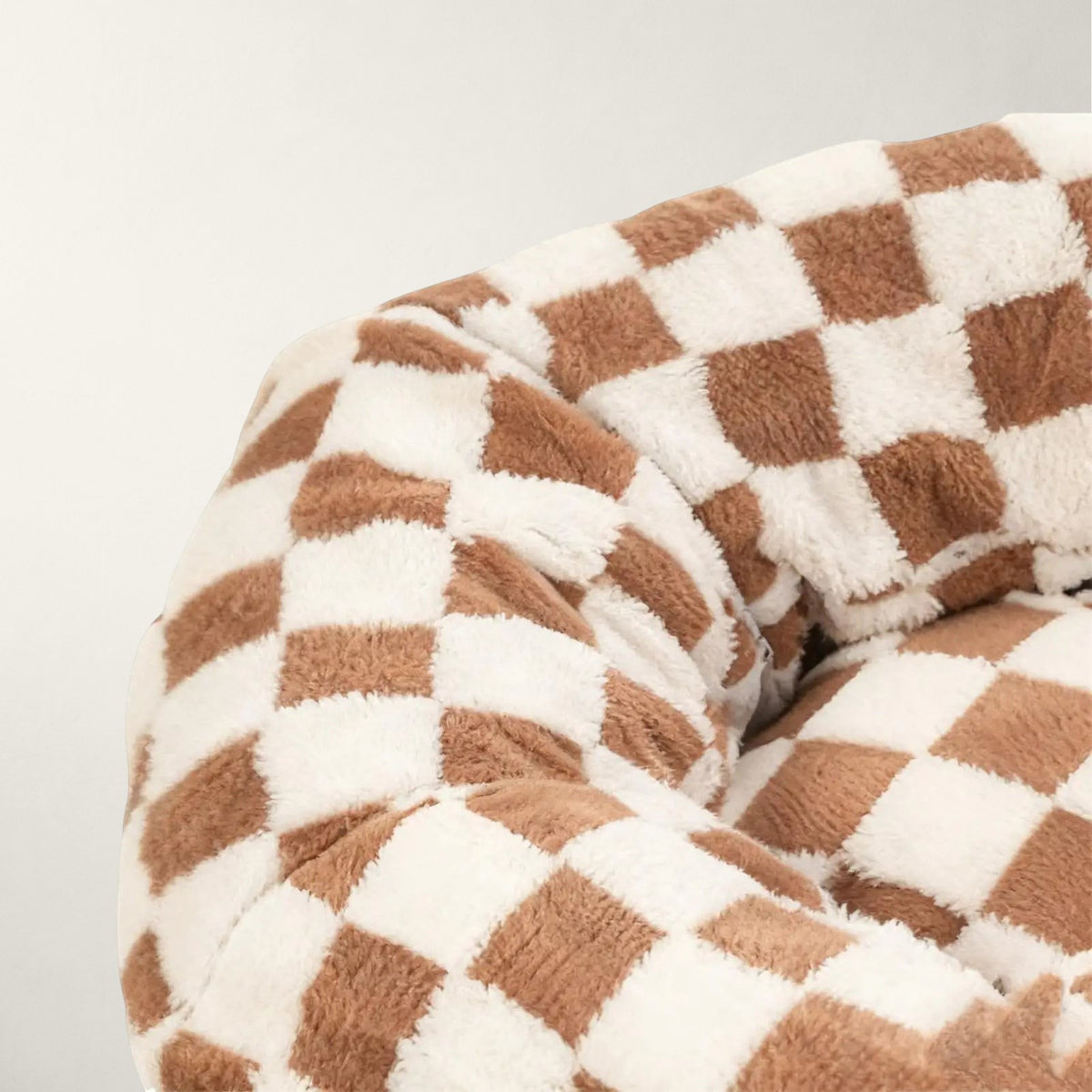 Lit tunnel Bofélin 2 en 1 pour chat en velours doux motif damier marron et blanc
