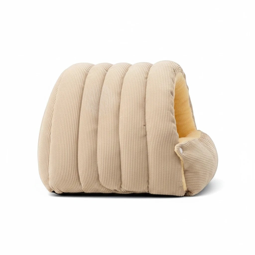 Niche chausson Bofélin beige en velours côtelé avec intérieur en fausse fourrure pour chat Image
