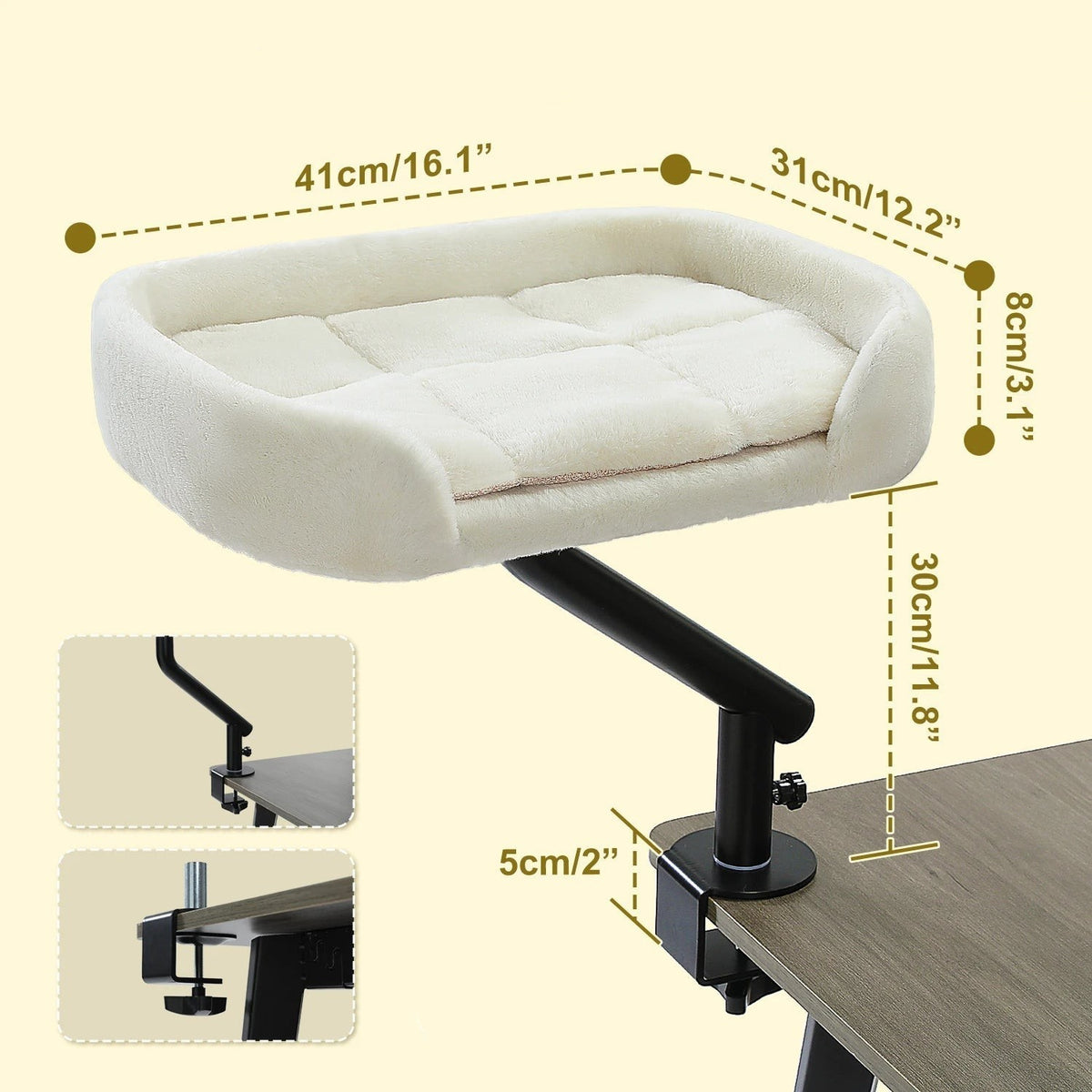 Gros plan d'un chat roux reposant la tête sur le rebord du hamac de bureau Oxford beige – Bofélin
