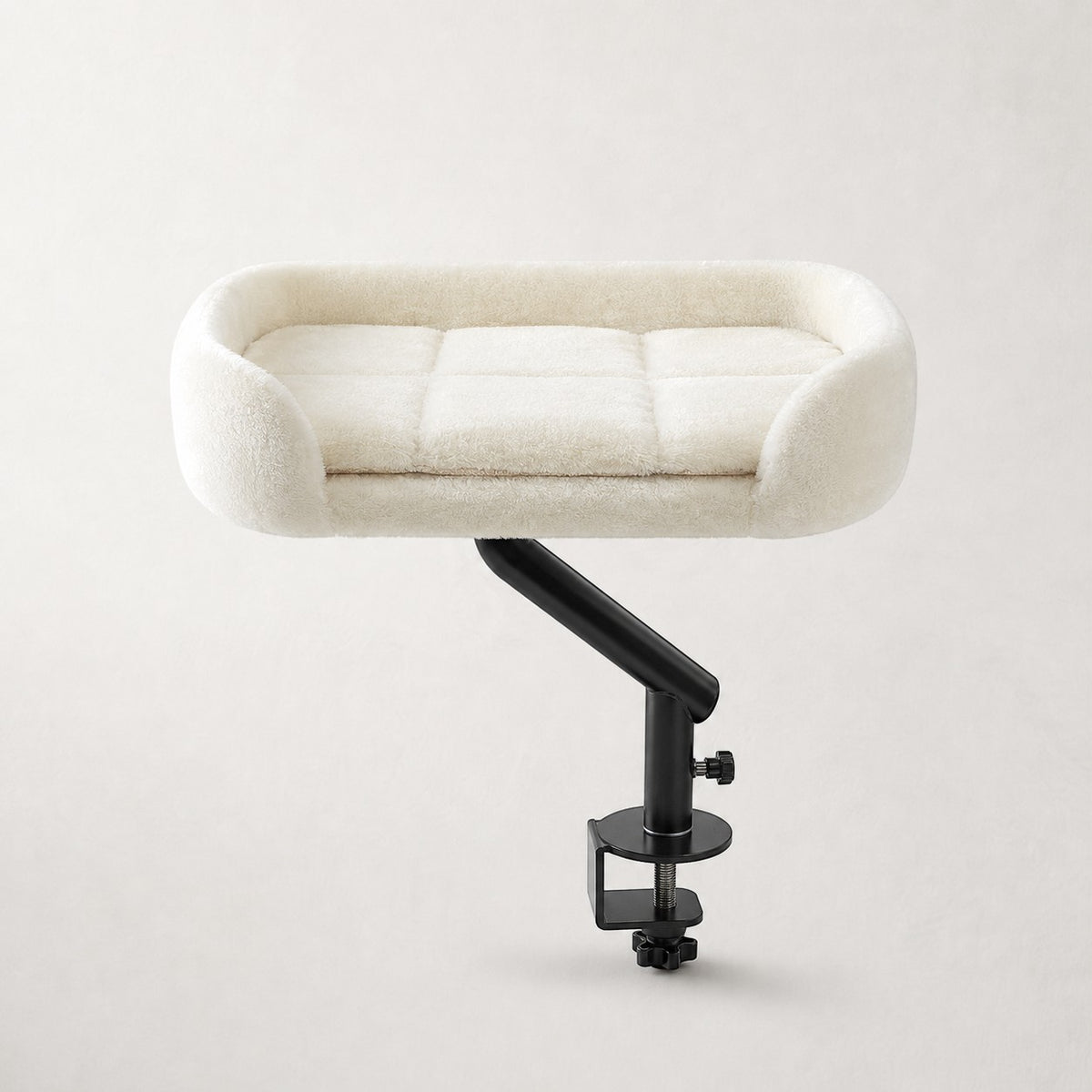 Hamac de bureau pivotant Oxford beige en fausse fourrure avec bras articulé noir pour chat – Bofélin